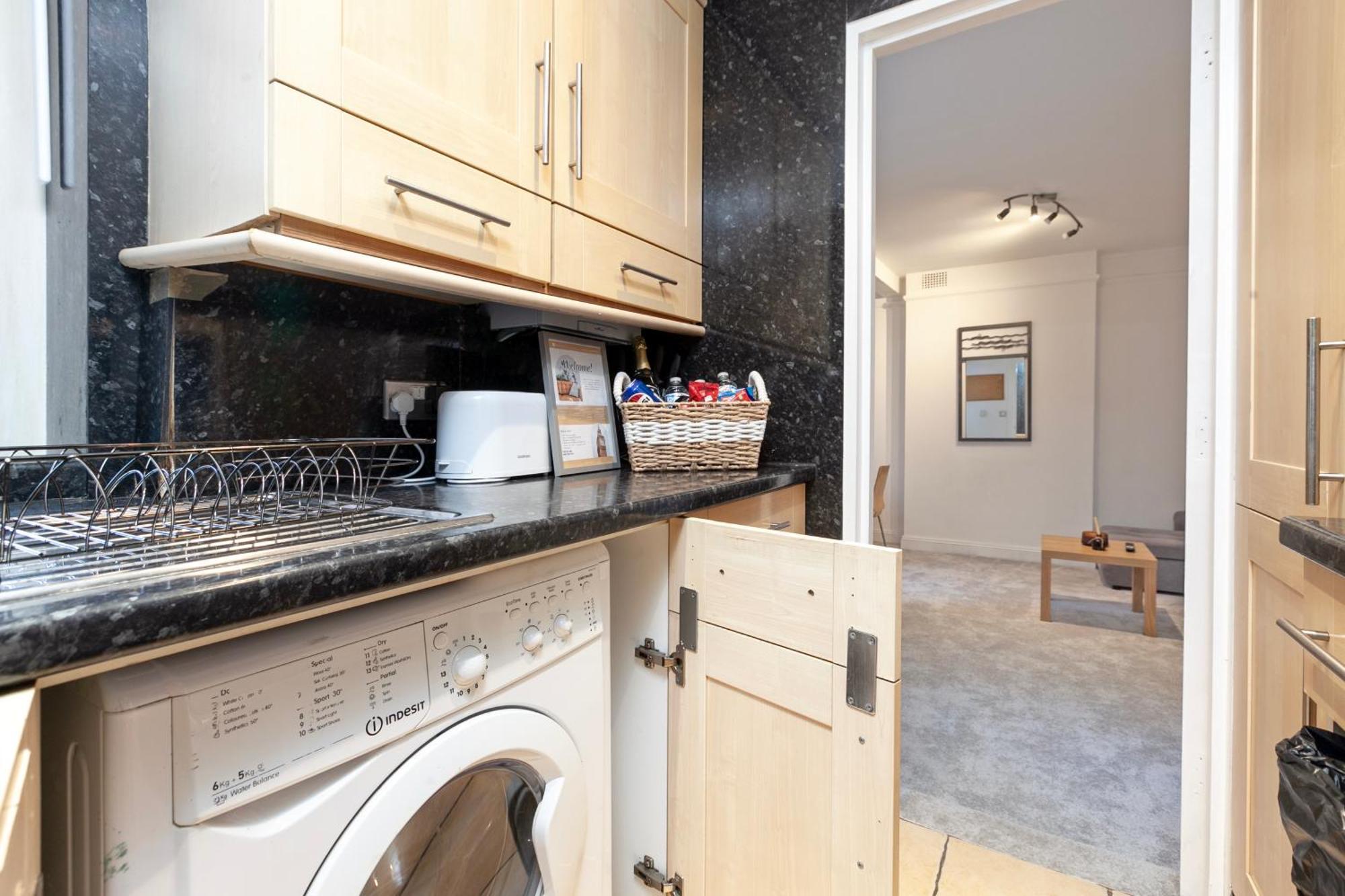 Beautiful 3 Bedroom Flat In Scott Ellis Gardens ロンドン エクステリア 写真