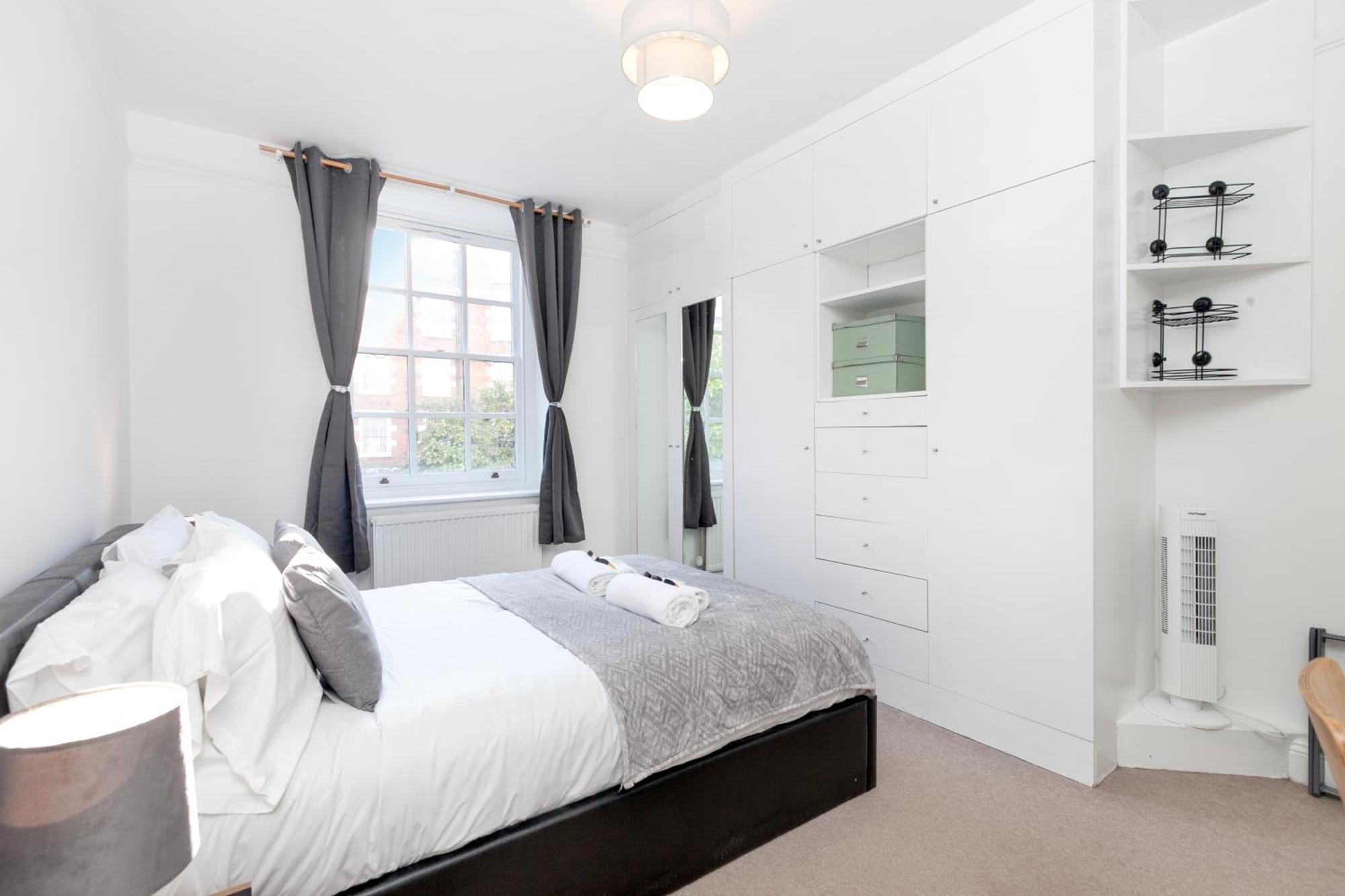 Beautiful 3 Bedroom Flat In Scott Ellis Gardens ロンドン エクステリア 写真