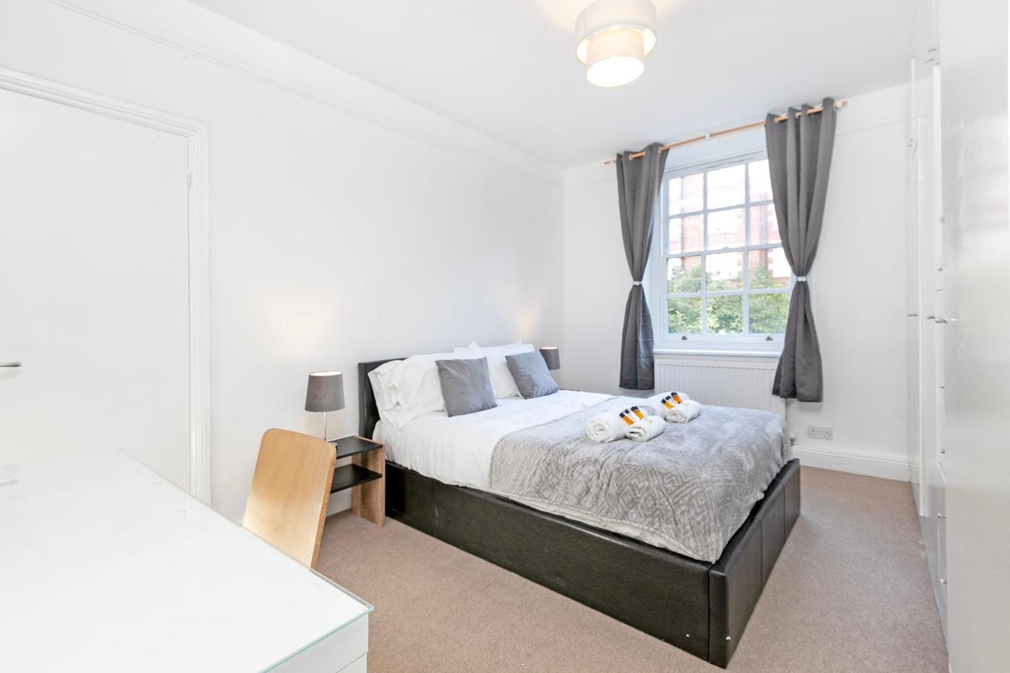 Beautiful 3 Bedroom Flat In Scott Ellis Gardens ロンドン エクステリア 写真